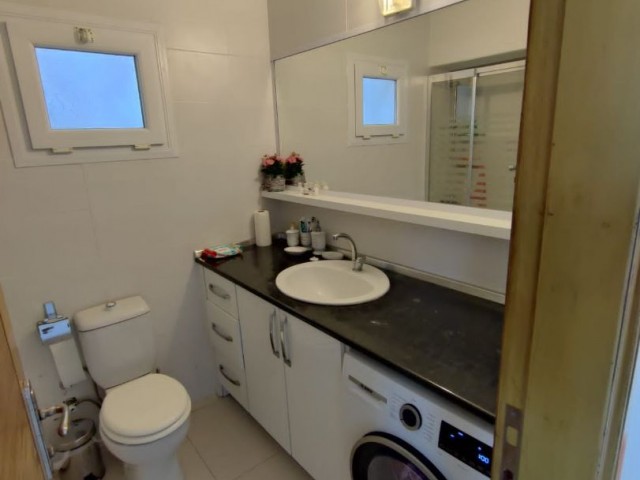 3+1 FULLY FURNISHED FLAT FOR SALE IN KYRENIA CENTER