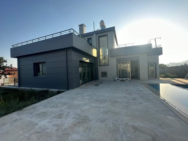 3+1 VILLA FOR SALE IN KYRENIA/TASKENT