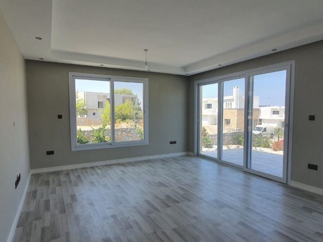 4+1 LUXUSVILLA ZUM VERKAUF IN GİRNE/ÇATALKÖY