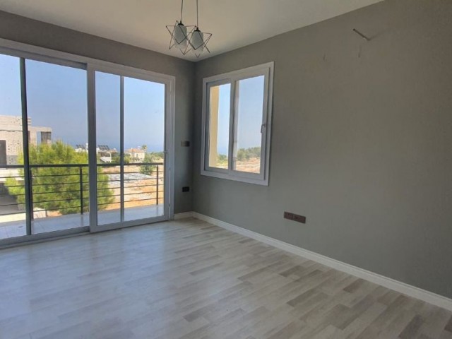 4+1 LUXUSVILLA ZUM VERKAUF IN GİRNE/ÇATALKÖY