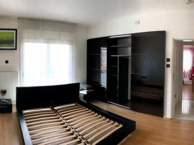 UNMÖBLIERTES 3+1 PENTHOUSE ZU VERMIETEN IN NICOSIA/ORTAKÖY