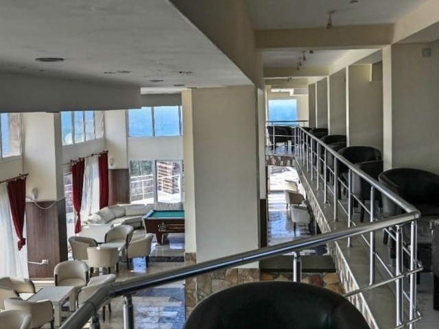 GİRNE/KARŞIYAKA'DA SATILIK HOTEL