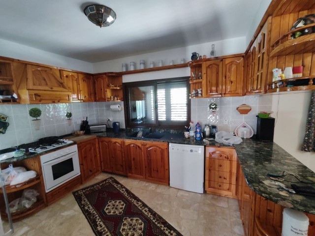 4+1 VILLA ZUM VERKAUF IN GIRNE/ALSANCAK