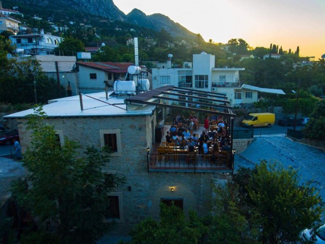 RESTAURANT/ARBEITSPLATZ ZU VERKAUFEN IN KYRENIA/LAPTA