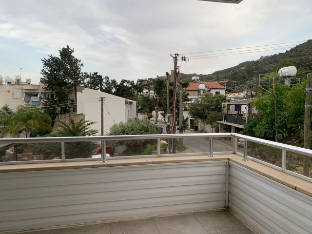 3+1 FLAT FOR SALE IN KYRENIA/LAPTA