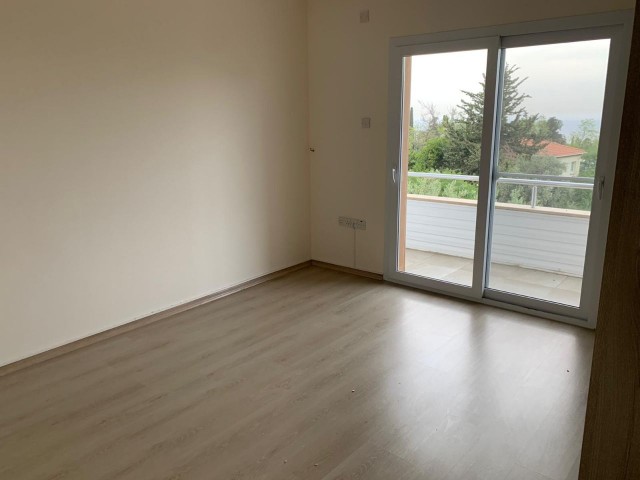 3+1 FLAT FOR SALE IN KYRENIA/LAPTA