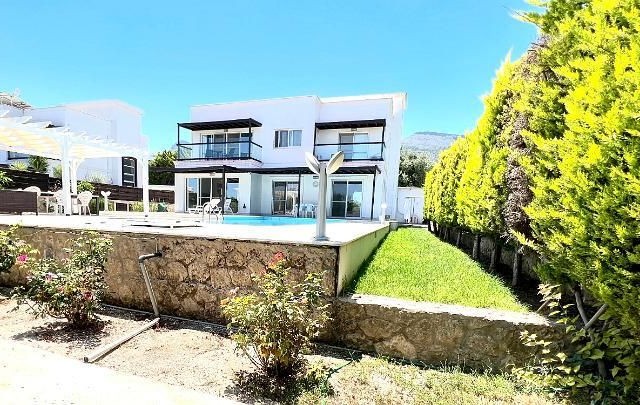 4+1 LUXUSVILLA ZUM VERKAUF IN GİRNE/ÇATALKÖY