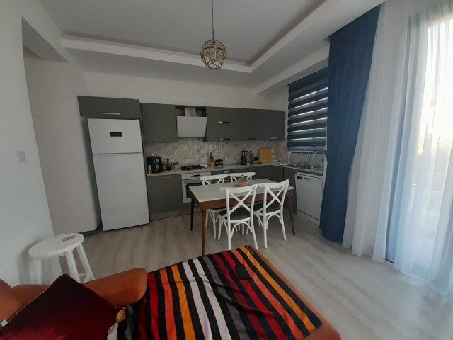 GİRNE/OZANKÖY'DE SATILIK 2+1 EŞYALI DAİRE