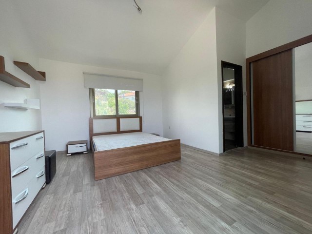 5+1 MÖBLIERTE VILLA ZUM VERKAUF IN GIRNE/ÇATALKÖY