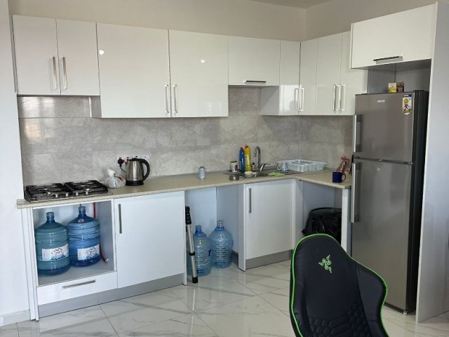 2+1 FLAT WITH OFFICE PERMIT FOR RENT ON THE MAIN STREET IN GİRNE/KARAOĞLANOĞLU