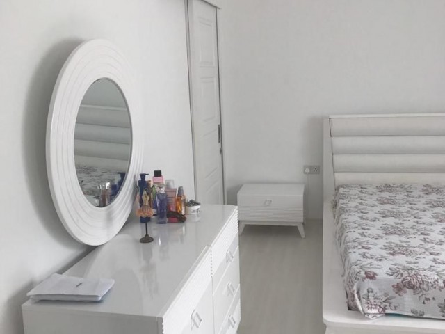 3+1 FLAT FOR SALE IN KYRENIA CENTER