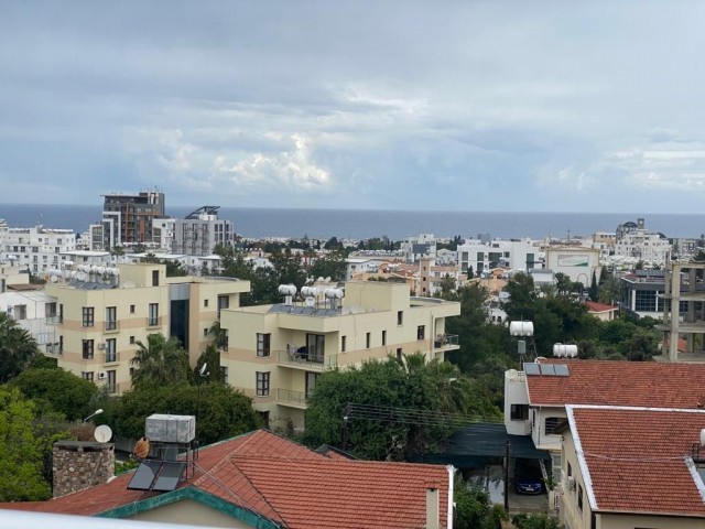 3+1 FLAT FOR SALE IN KYRENIA CENTER