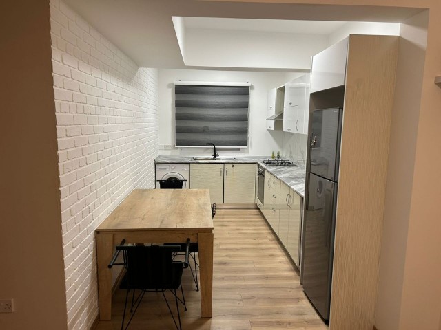 GAZİMAĞUSA'DA SATILIK 2+1 EŞYALI PENTHOUSE