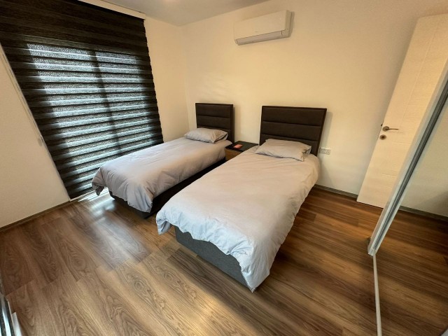 MÖBLIERTE 2+1 LUXUSWOHNUNG ZU VERMIETEN IM KYRENIA CENTER IN DER NÄHE DES LORDS PALACE HOTELS