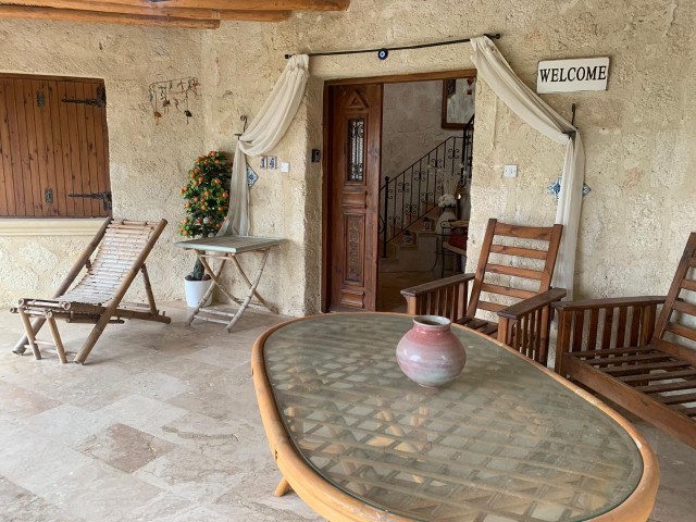 3+1 FURNISHED STONE HOUSE WITH PRIVATE POOL FOR SALE IN GIRNE/ALSANCAK