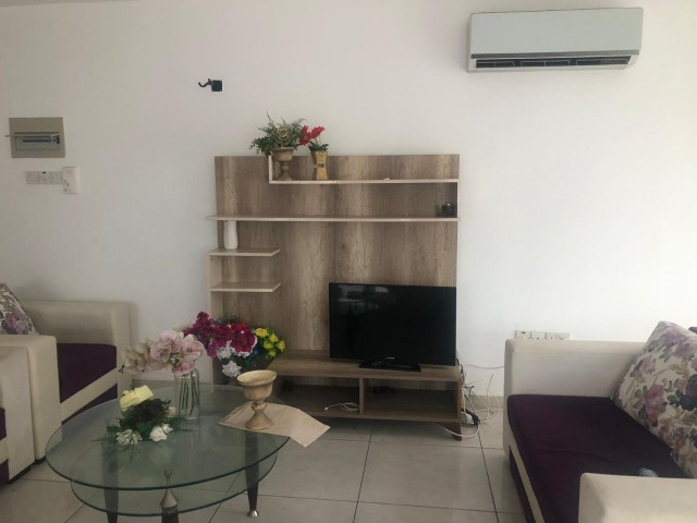 GİRNE MERKEZDE SATILIK 2+1  EŞYALI DAİRE 