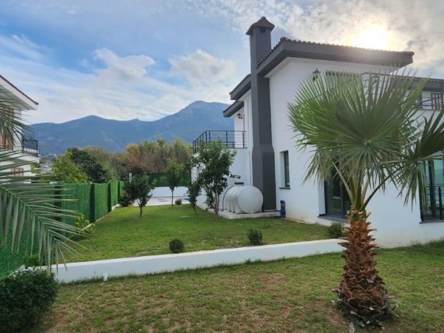 4+1 VILLA WITH POOL FOR SALE IN KYRENIA/BELLAPAIS