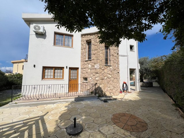 4+1 MÖBLIERTE VILLA ZU VERMIETEN IN GIRNE/ESENTEPE