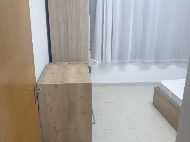 3+1 MÖBLIERTE WOHNUNG ZU VERMIETEN IN NICOSIA/YENİŞEHİR