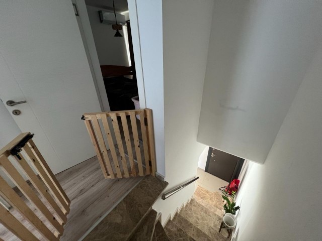 3+1 DUPLEX-WOHNUNG ZUM VERKAUF IN GİRNE KARAOĞLANOĞLU