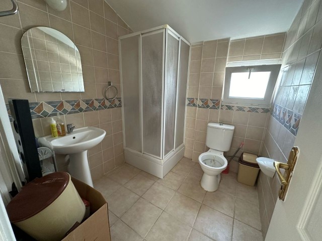 4+1 FLAT FOR SALE IN KYRENIA CENTER