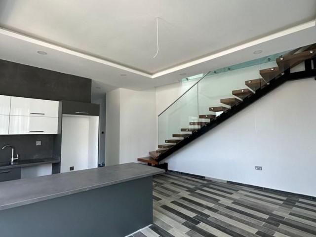 GİRNE MERKEZ'DE SATILIK 3+1 PENTHOUSE