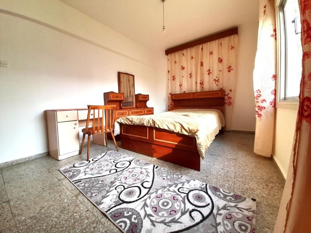 LEFKOŞA/YENİŞEHİR'DE KİRALIK 3+2 FUL EŞYALI DAİRE