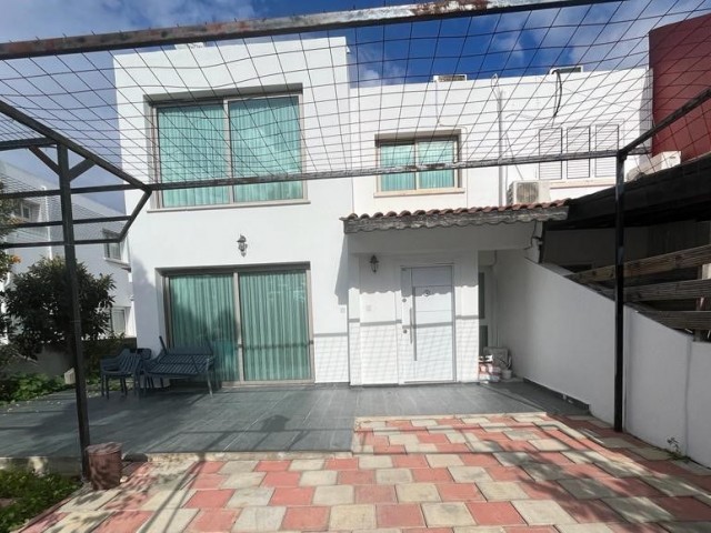 4+1 DOPPELVILLA ZUM VERKAUF IN NICOSIA/GÖNYELİ