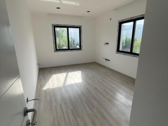 GİRNE/ALSANCAK HASAN UZUN OIL REGION 3+1 VILLA FOR SALE