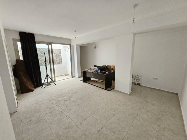 COMPLETE BUILDING CONSISTING OF 1+1 AND 3+1 FLATS FOR SALE IN GİRNE/ÇATALKÖY