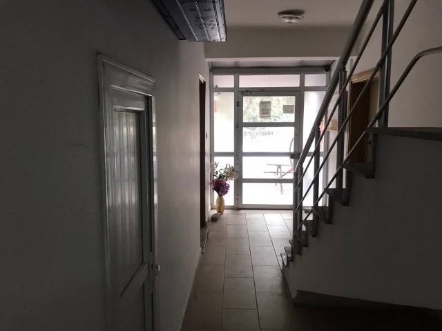 GİRNE NUSMAR BÖLGESİNDE SATILIK  2+1 EŞYASIZ PENTHOUSE