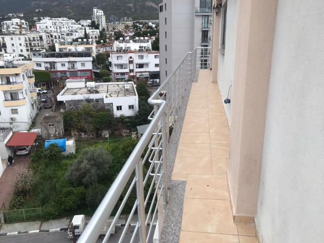 GİRNE NUSMAR BÖLGESİNDE SATILIK  2+1 EŞYASIZ PENTHOUSE