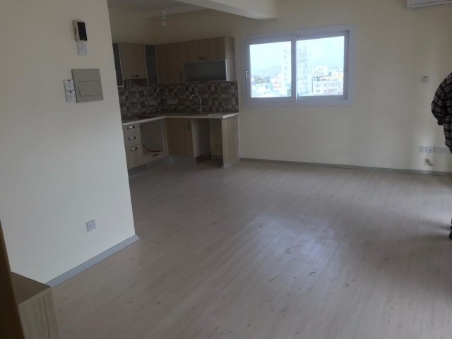 GİRNE NUSMAR BÖLGESİNDE SATILIK  2+1 EŞYASIZ PENTHOUSE