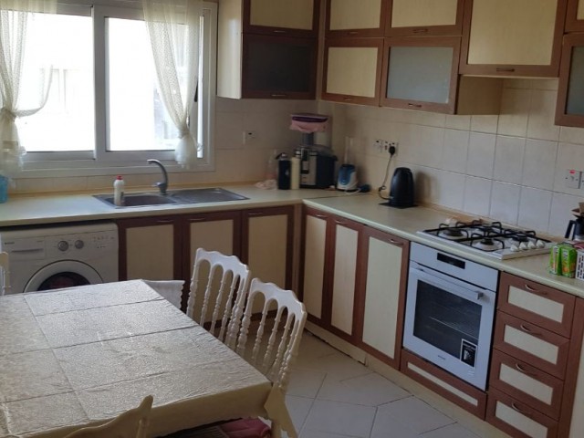 3+1 MÖBLIERTE WOHNUNG ZUM VERKAUF IN KYRENIA/UPPER KYRENIA