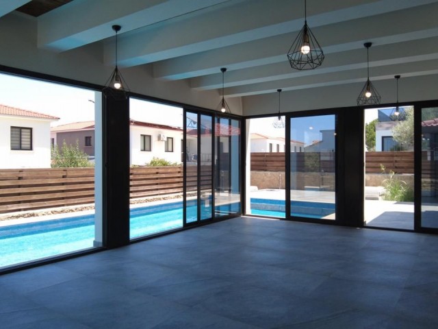 4+1 VILLAS FOR SALE IN KYRENIA/EDREMIT