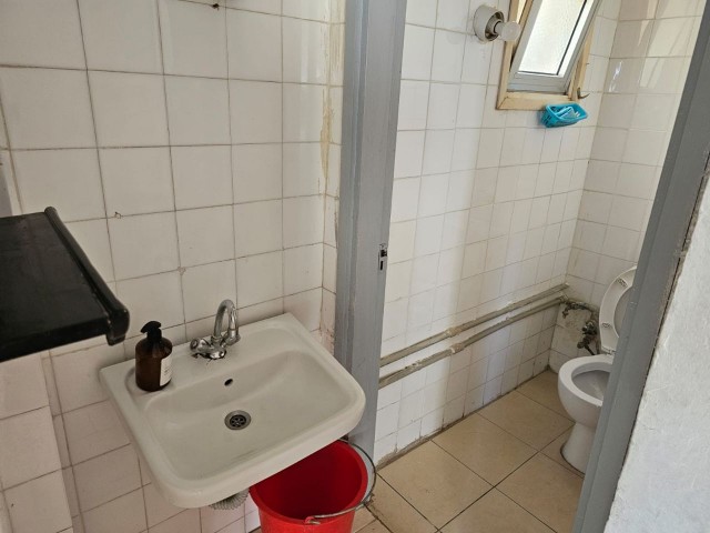 3+1 WOHNUNG ZUM VERKAUF IN NICOSIA/METEHAN SOZIALRESIDENZ