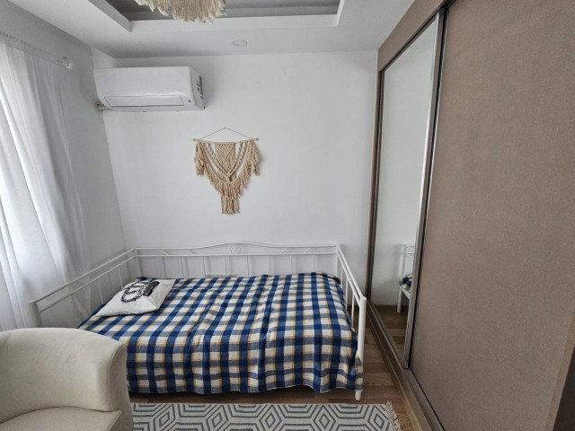 GİRNE/ALSANCAK'TA SATILIK 2+1 EŞYALI DAİRE