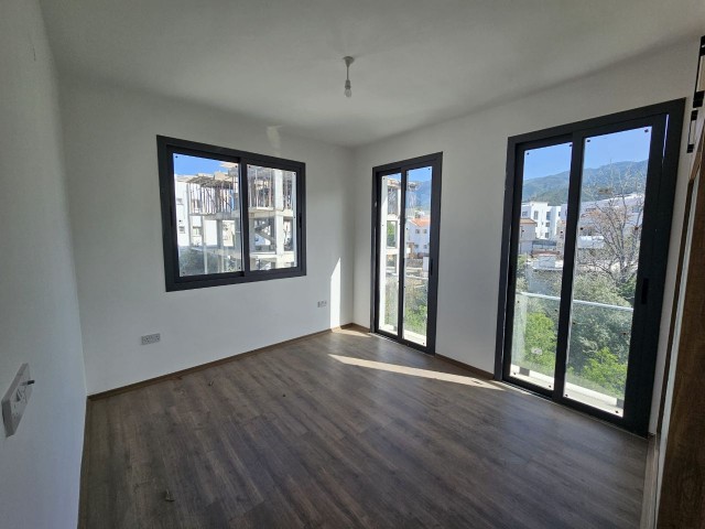 2+1 FLAT FOR SALE IN GIRNE/ALSANCAK