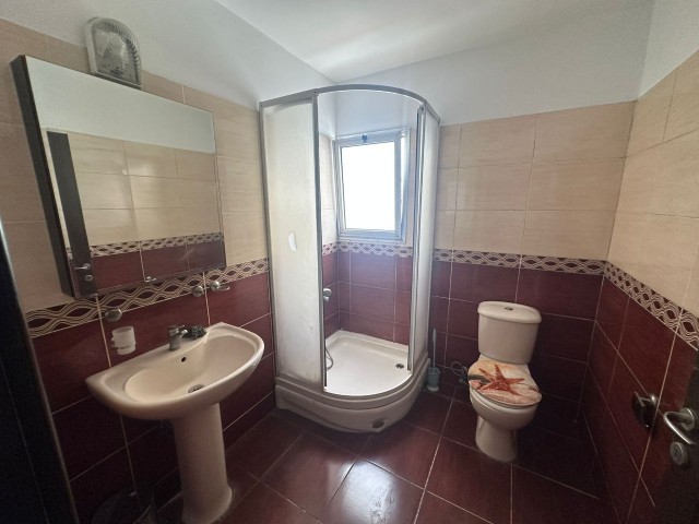 LEFKOŞA/YENİŞEHİR'DE KİRALIK 4+1 EŞYALI DAİRE