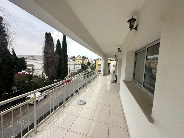 3+1 MÖBLIERTE WOHNUNG ZU VERMIETEN IN NICOSIA/YENIKENT