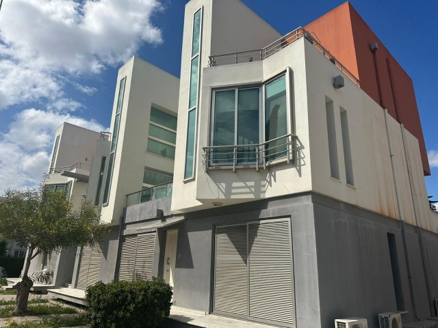 COMPLETE BUILDING FOR SALE IN NICOSIA/KÜÇÜK KAYMAKLI