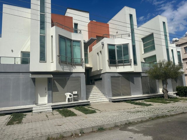 COMPLETE BUILDING FOR SALE IN NICOSIA/KÜÇÜK KAYMAKLI