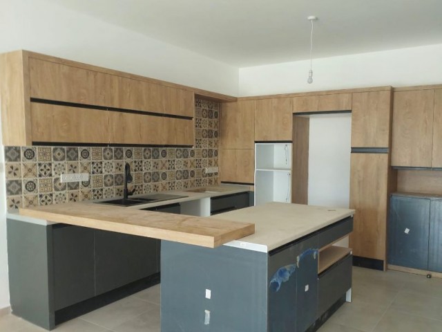 GİRNE/ALSANCAK'TA SATILIK 2+1 SIFIR DAİRE