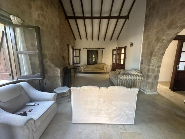 3+1 AUTHENTIC STONE VILLA WITH POOL FOR RENT IN GİRNE/YEŞİLTEPE