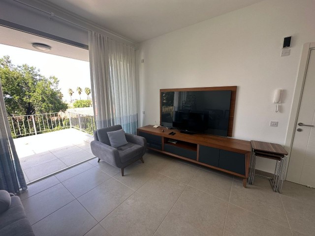 2+1 FULLY FURNISHED FLAT FOR SALE IN A STUNNING SITE IN GIRNE/ALSANCAK