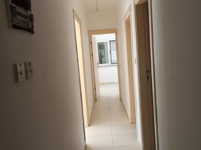 GİRNE/ALSANCAK'TA SATILIK 3+1 EŞYALI DAİRE