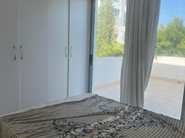 2+1 PENTHOUSE ZUM VERKAUF IM ZENTRALEN NUSMAR-MARKTGEBIET VON KYRENIA