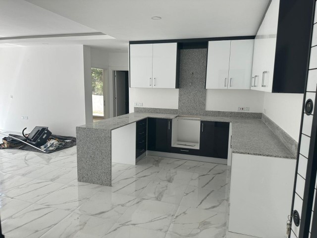 2+1 FLAT FOR SALE IN A SITE WITH SHARED POOL IN GIRNE/DOĞANKÖY