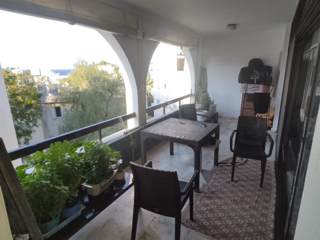 2+1 FURNISHED FLAT FOR SALE BEHIND KYRENIA LORDS PALACE HOTEL