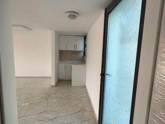 STOREY SHOP FOR RENT IN GIRNE/ALSANCAK